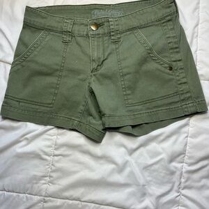 Women’s faded glory shorts dark green size 8